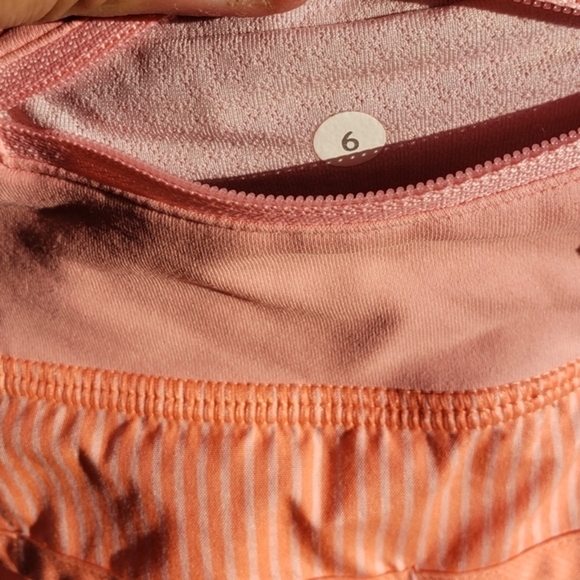 Lululemon  Short‎ - Picture 5 of 5